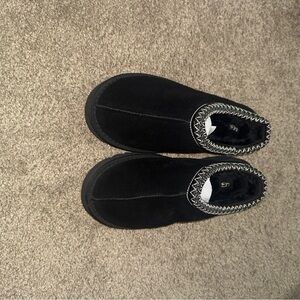 UGG men’s Black Slippers
